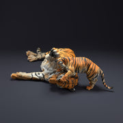 Bengal Tiger and Cub Playing 1/43 - Only-Games